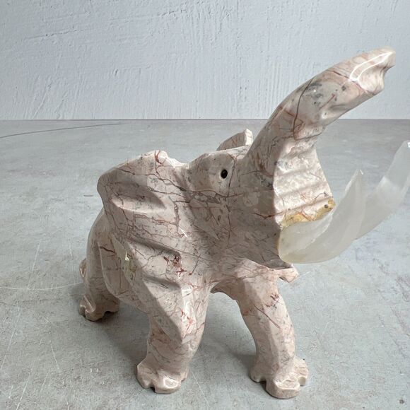 Natural Pink Stone Elephant Quartz Rare - Picture 2 of 12